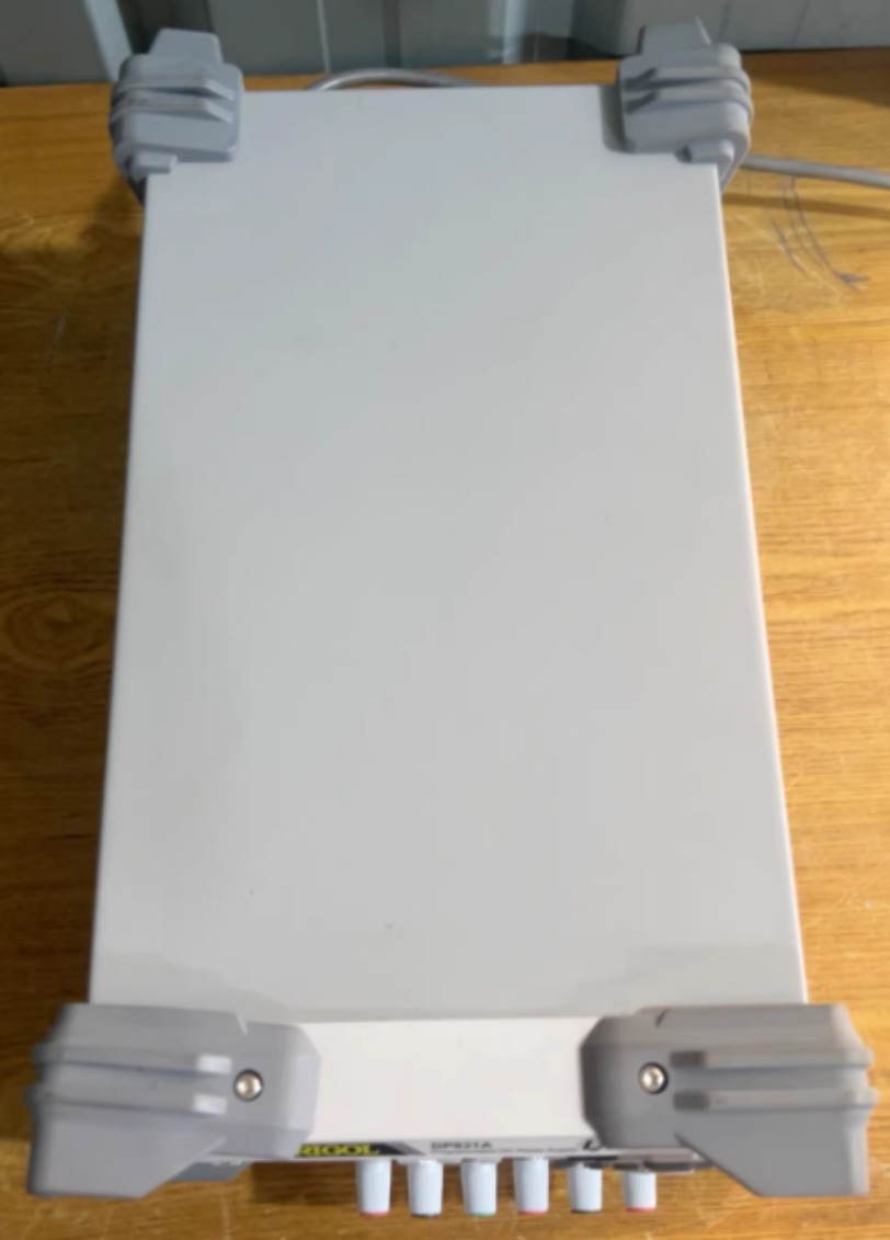 1 szt. Rigol DP831A Potrójny P – Linear Dc Power Supply Triple Output recenzja i cena
